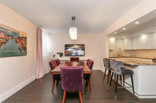 Building Photo - 20291 NE 30th Ave