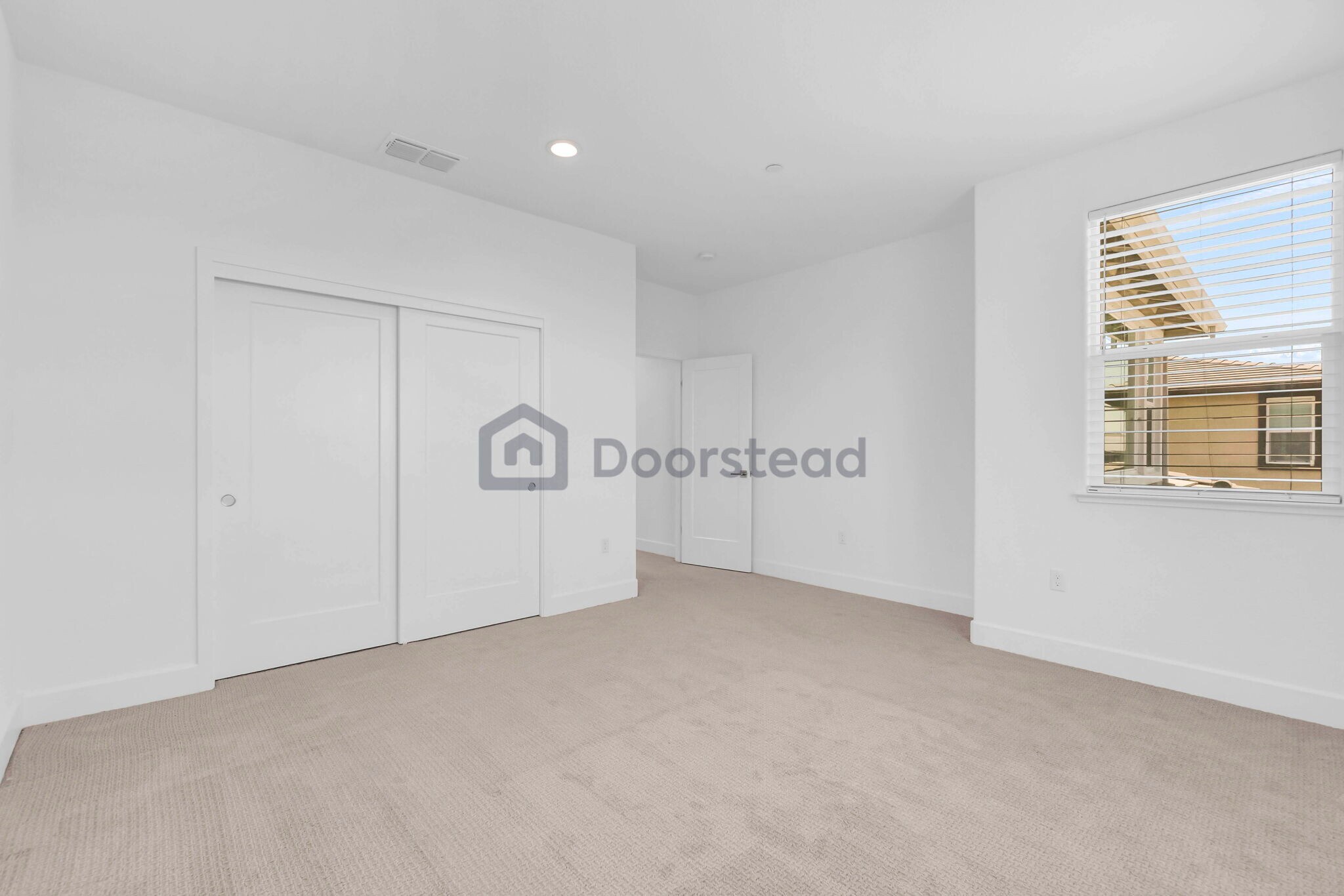 Building Photo - 16819 Karsen Ln