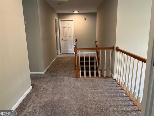 Building Photo - 1397 Wynford Gate