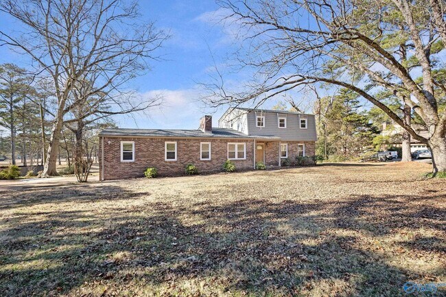 Building Photo - 4307 Indian Hills Rd SE