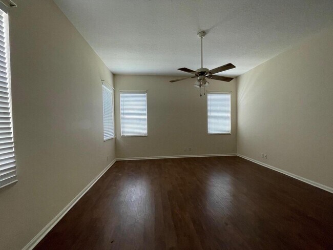 Building Photo - 6264 Lansdowne Cir