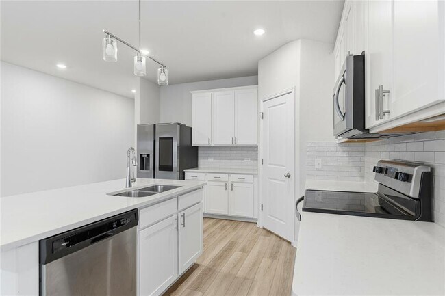 Building Photo - 3003 Ottaviano Way