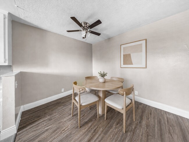 Interior Photo - 405 W 10th St
