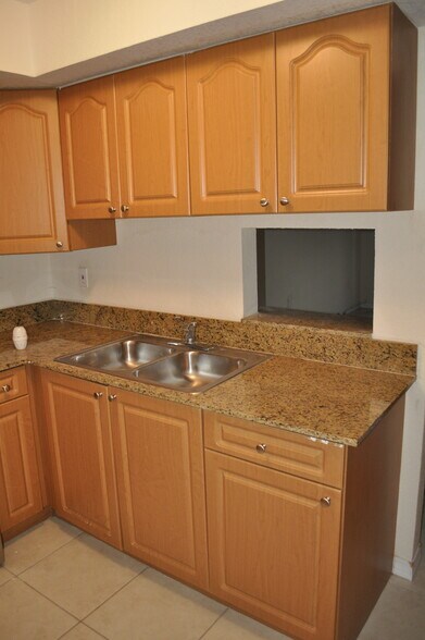 Building Photo - 7713 SW 88th St