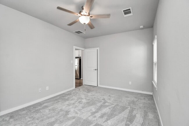 Building Photo - 23823 Cumberland Ridge Dr