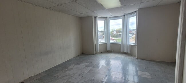 Building Photo - 3 bedroom 1 bathroom York, PA