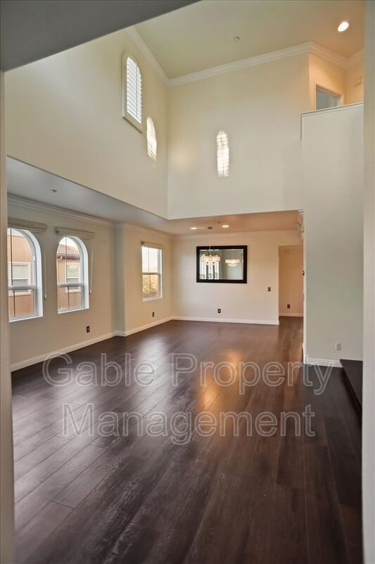 Building Photo - 26956 Pebble Beach Dr