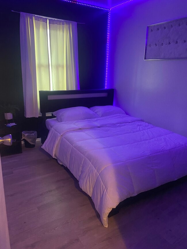 Building Photo - 458 Skokie Ln