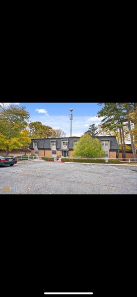 Primary Photo - 325 Winding River Dr
