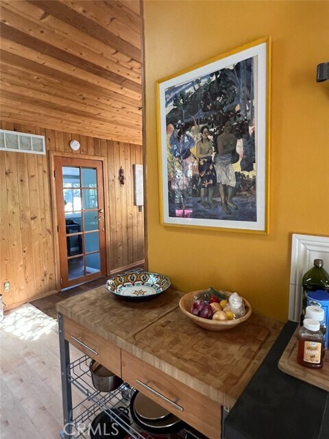 Building Photo - 456 S Skyline Dr