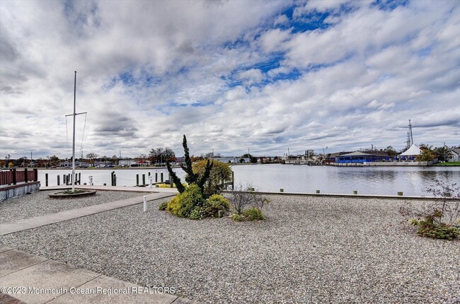 Building Photo - 77 E Water St