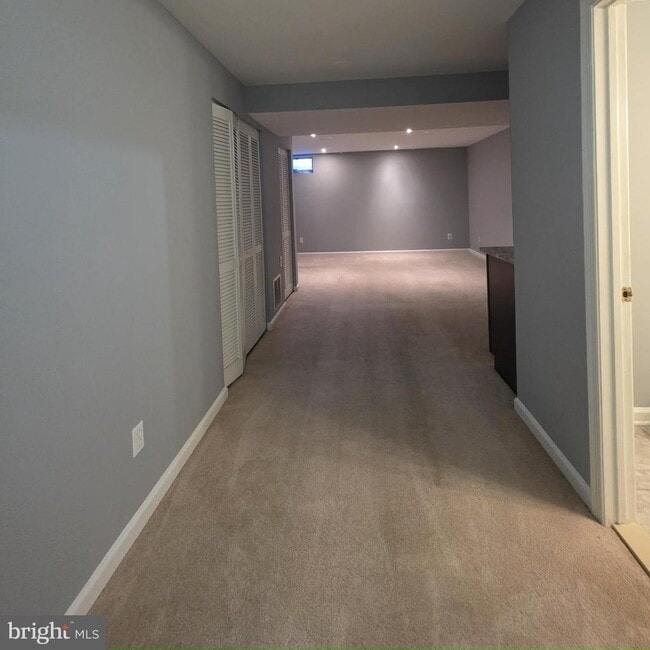 Building Photo - 12977 Abner Ave