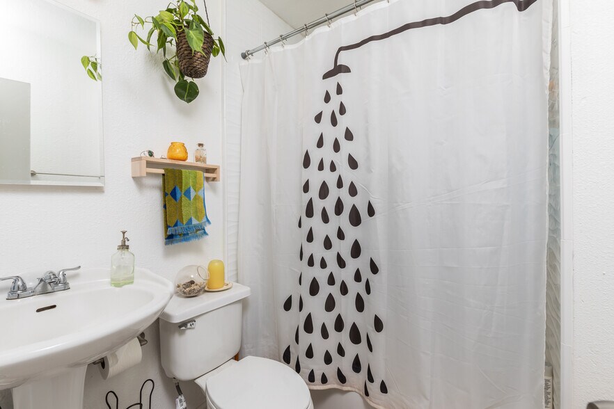 Building Photo - 4083 38th St