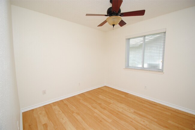 Building Photo - 22619 Leedstown Ln