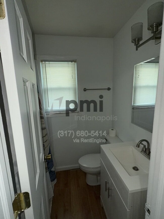 Building Photo - 635 Phaeton Pl