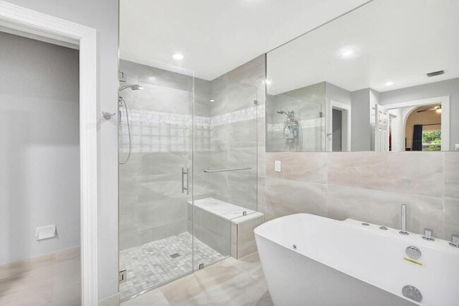 Building Photo - 22687 Royal Crown Terrace E