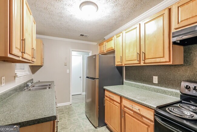 Building Photo - 3560 Satellite Blvd