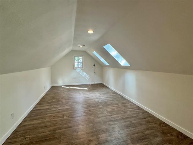 Building Photo - 211 Mill Creek Dr