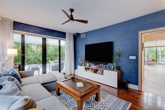 Building Photo - 2755 SW 2nd St