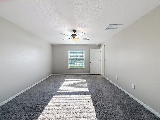 Building Photo - 31857 Sun Kettle Lp