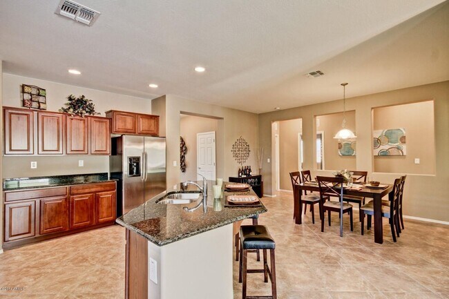 Building Photo - Gorgeous 4 Bed single level home at  Fireside - Norterra