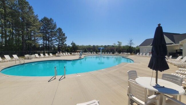Building Photo - Beautiful New Townhome for Military Tenant