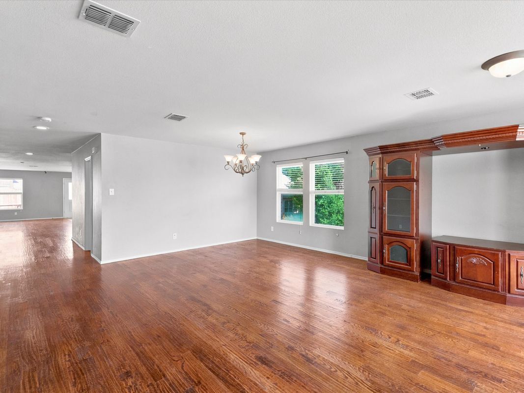 Building Photo - 13287 Fowler Dr