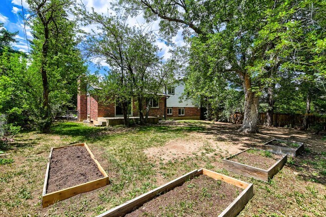 Building Photo - 1290 Judson Dr