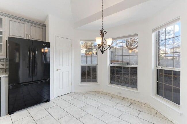 Building Photo - 9512 Rosas Ave NE