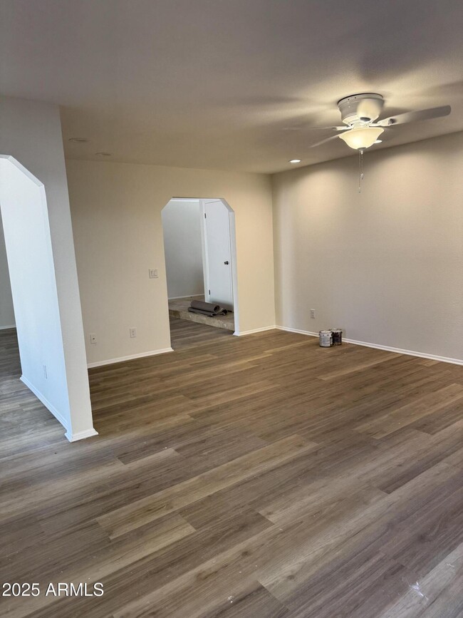 Building Photo - 417 W Mission Dr