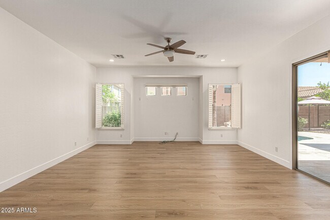 Building Photo - 3771 E Leo Pl