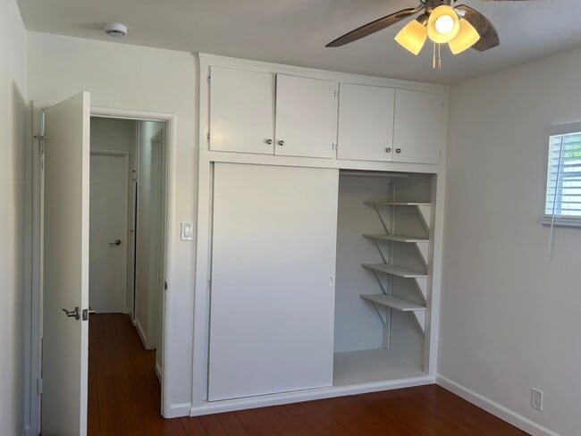 Building Photo - 711 W Wilson Ave