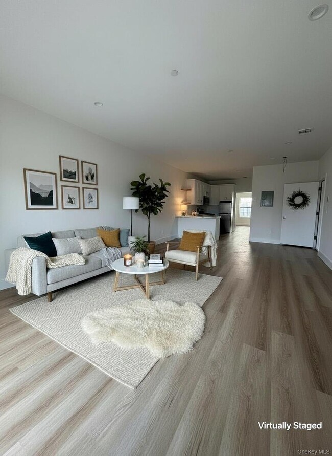 Building Photo - 1220 Doges Promenade