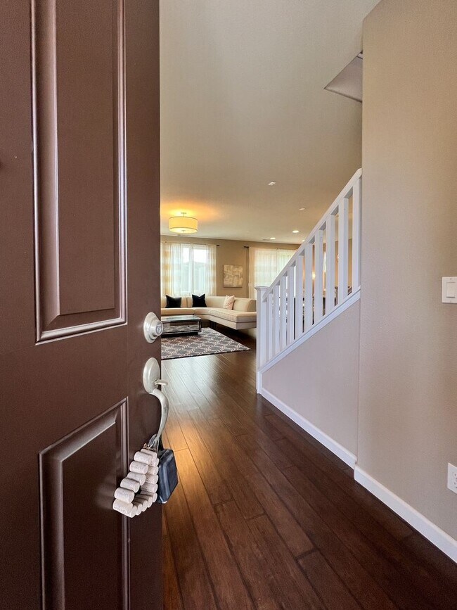 Building Photo - Modern Four-Bedroom Napa Home