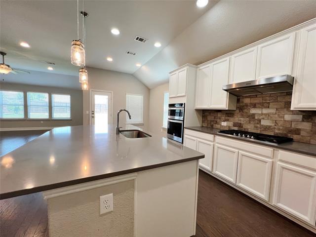 Building Photo - 3620 Venetian Ct