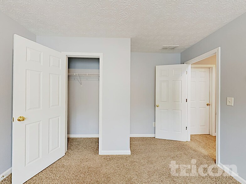 Building Photo - 4190 Crestside Ridge SW