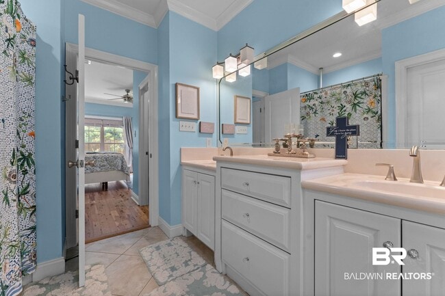 Building Photo - 25911 Tealwood Dr