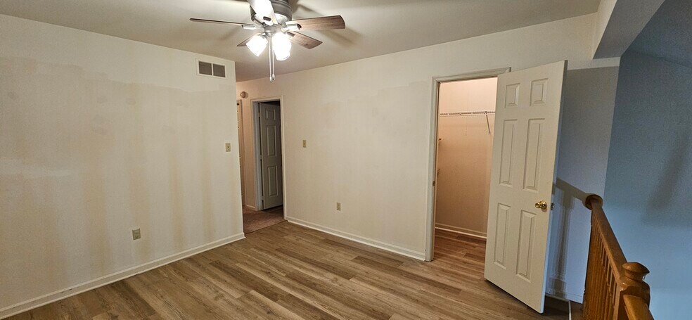 Building Photo - 34 Degas Cir