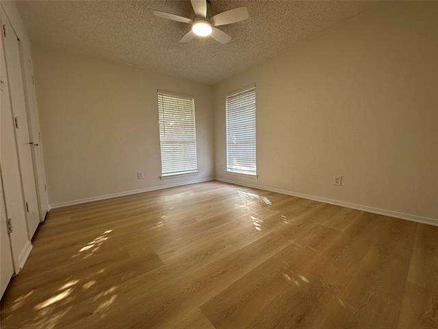 Building Photo - 306 Towne House Ln