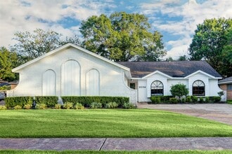 Building Photo - 1034 Montour Dr