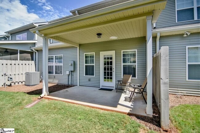 Building Photo - 826 Stonebriar St