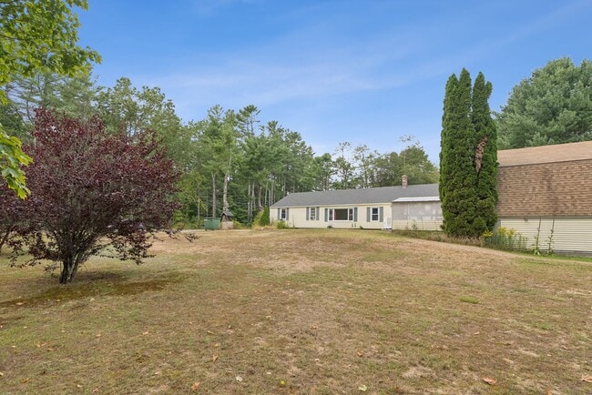 Building Photo - 84 Pine Hill Rd N