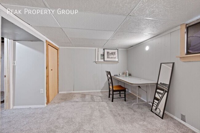 Building Photo - 635 Clemmer Ave