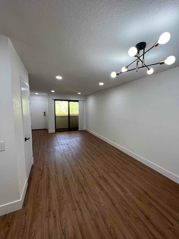 Building Photo - 680 N Ashurst Ct