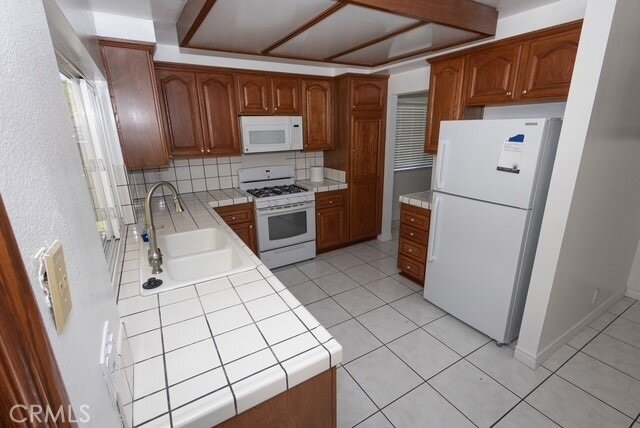 Building Photo - 21659 Spice Ct