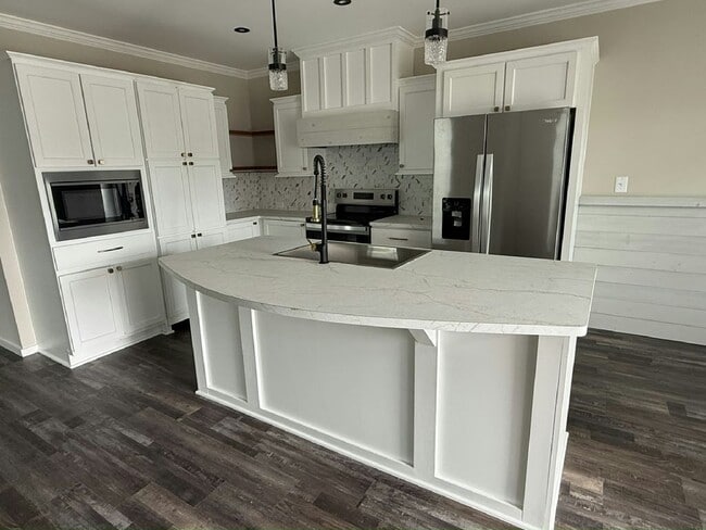 Building Photo - 3519 Campari Dr