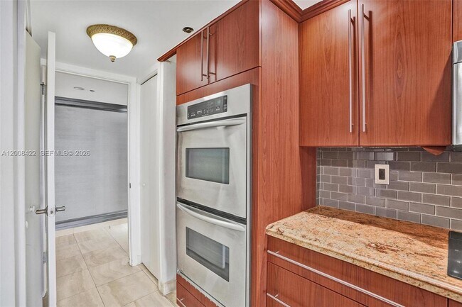 Building Photo - 19355 Turnberry Way