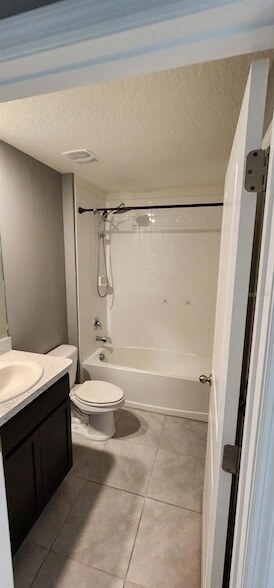 Building Photo - 16778 Carlton Pond St