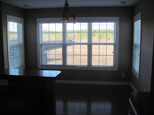 Building Photo - 4 BR 2.5 BA Sterling Farms