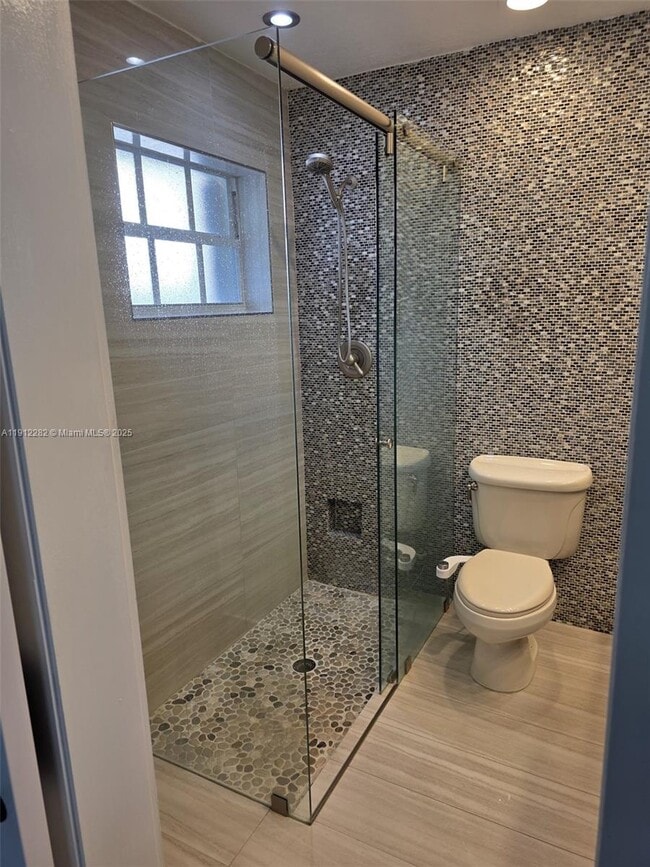 Building Photo - 8090 W 18th Ct